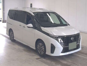 Nissan Serena 2023 Highway Star V