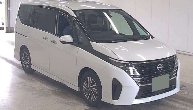 Nissan Serena 2023 Highway Star V