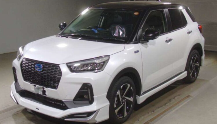 Hybrid Daihatsu Rocky Premium G HEV 2025