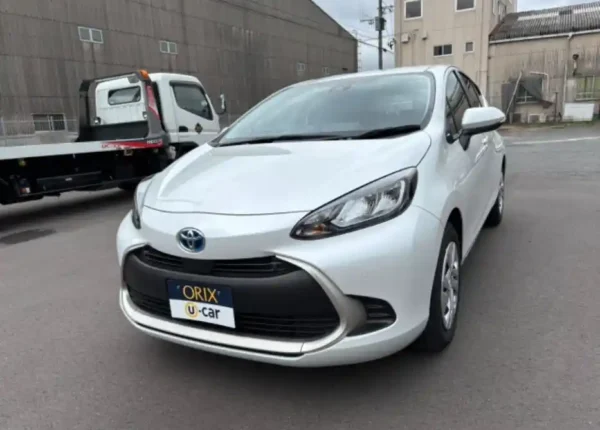 Toyota Aqua for sale