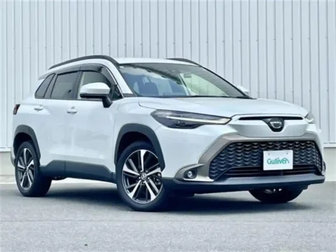 Corolla Cross 2023 slightly used