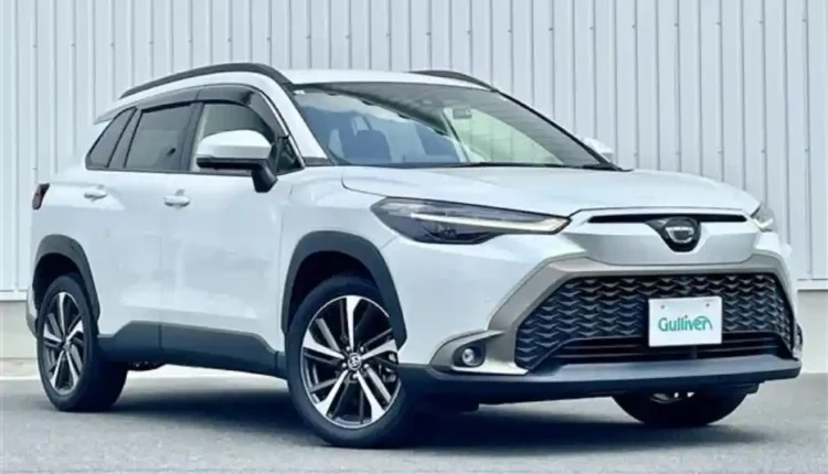 Corolla Cross 2023 slightly used