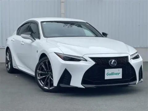 Lexus IS 300h 2021