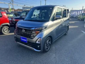 Nissan Roox in best price