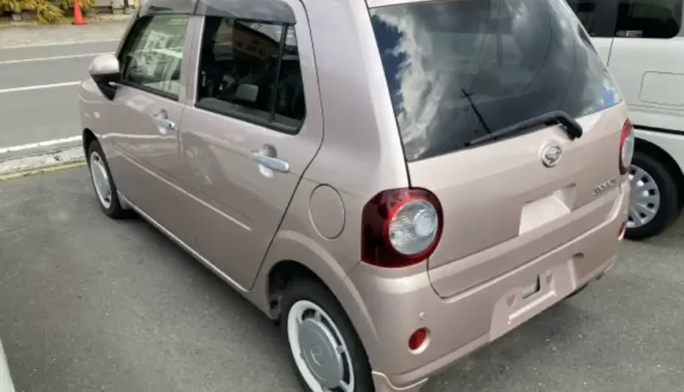 Loook at this beautiful vehicle