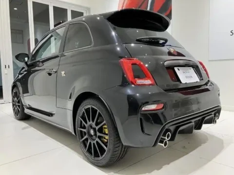 mombosa cars