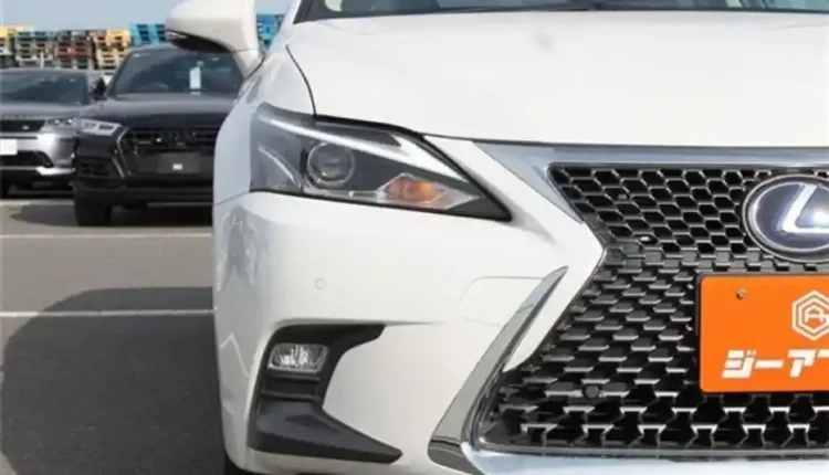 white color vehicle