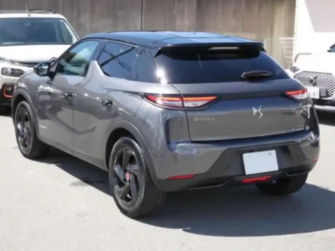 Gray color vehicle