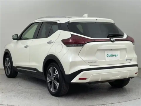 Slightly used Nissan Kix