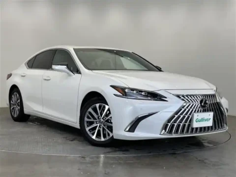 Lexus ES 2023