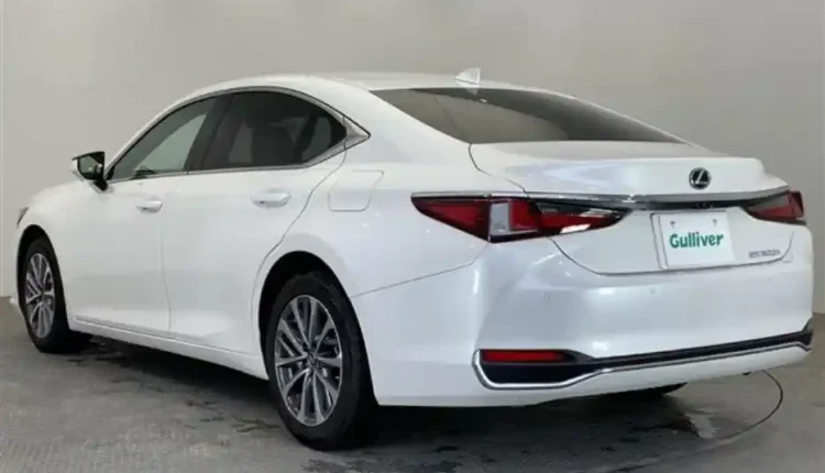 Lexus for sale slightly used
