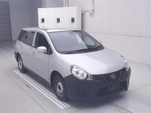 Nissan Ad van 2023