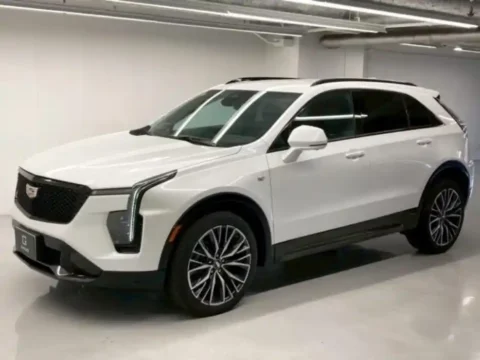 GM Cadillac xt4 2025