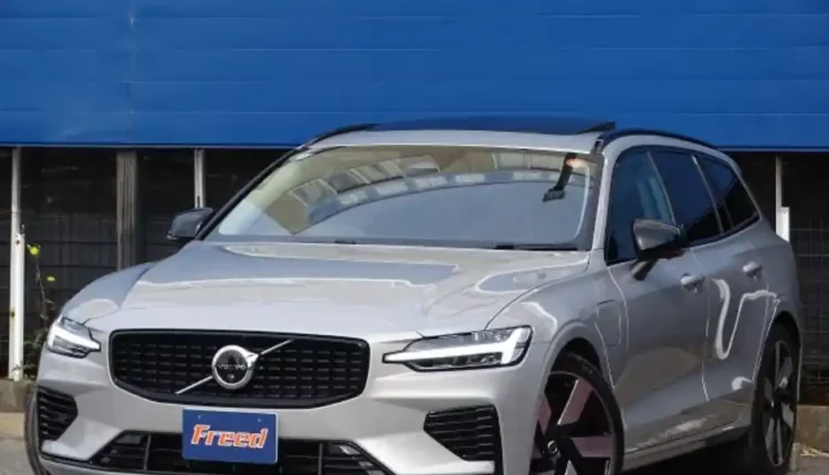 Volvo v60 for sale in Jamaica