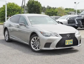 Best luxury sedanfor sale in Barbados