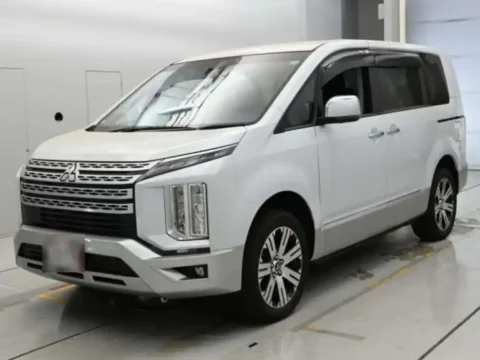 Mitsubishi delica d5 2024