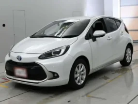 Toyota Aqua 2025